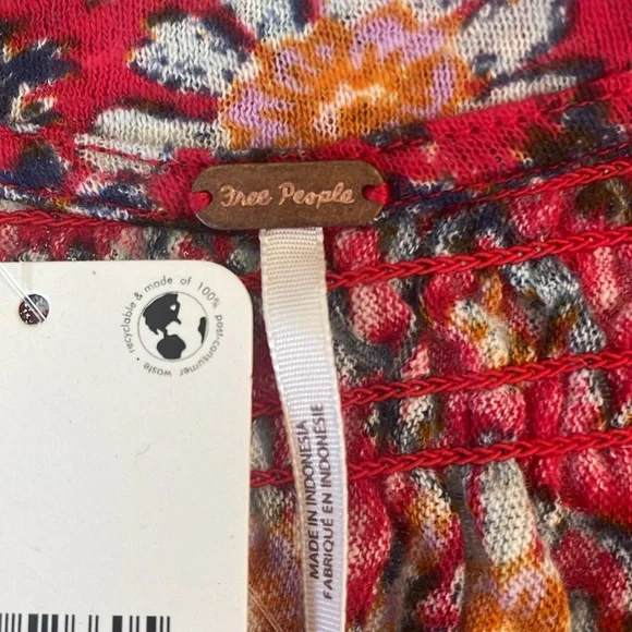 Free People Printed Ruffle Sleeve Crop Topo Size XS Red-Multi Color. - Picture 8 of 9